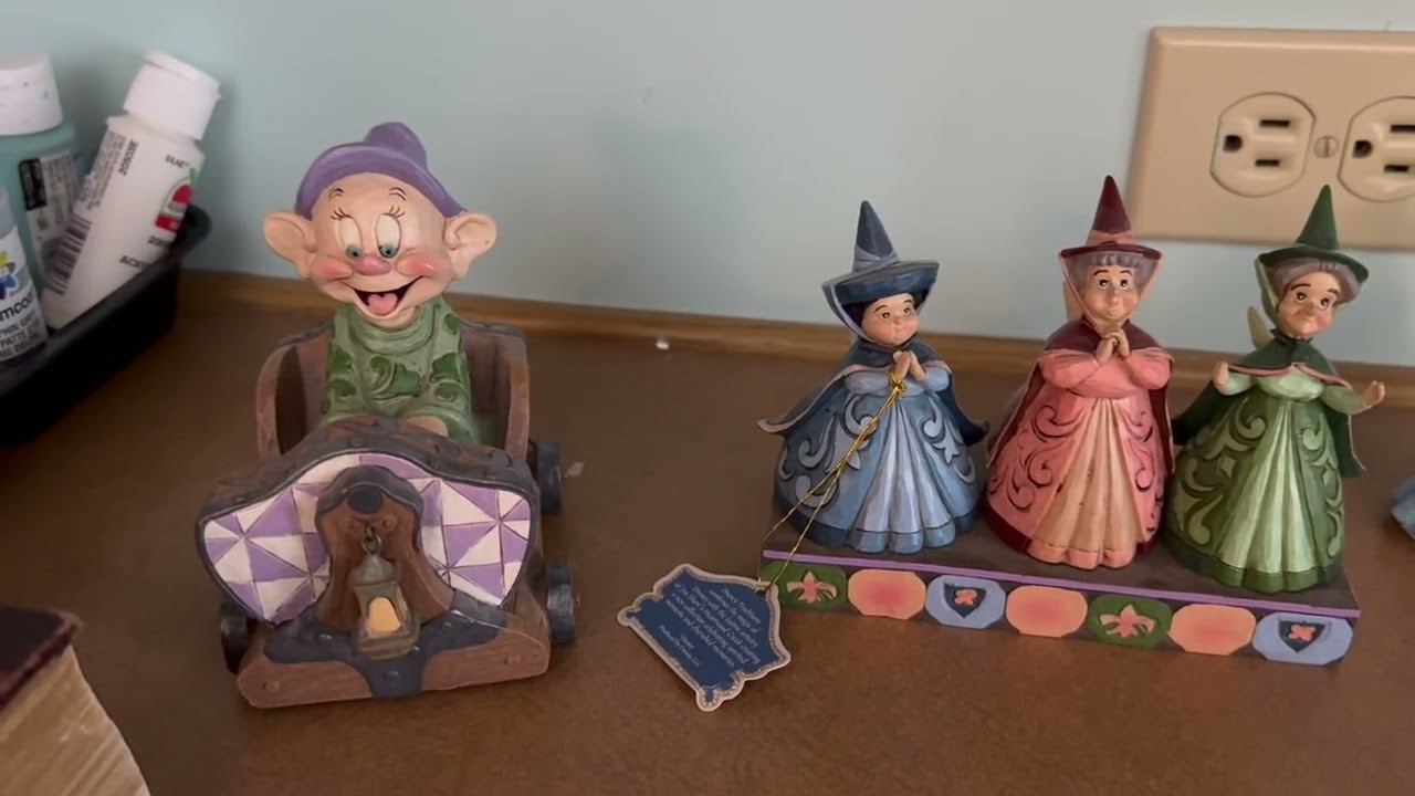 Disney Collection & 900 subscribers