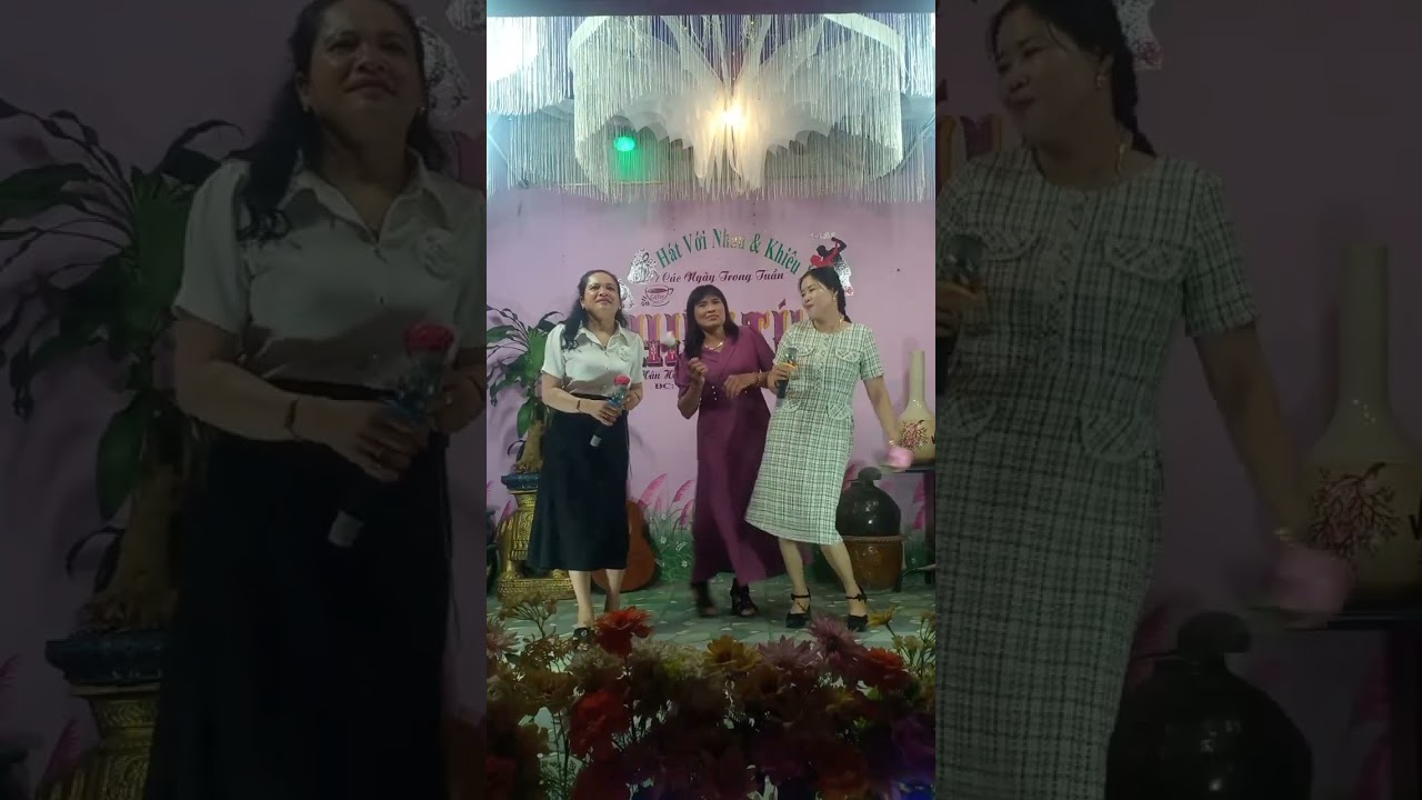 Ca khúc*TRAI TÀI GÁI SẮC*SAO KHUYA-BÉ BÃY-KIỀU OANH*trình bày.