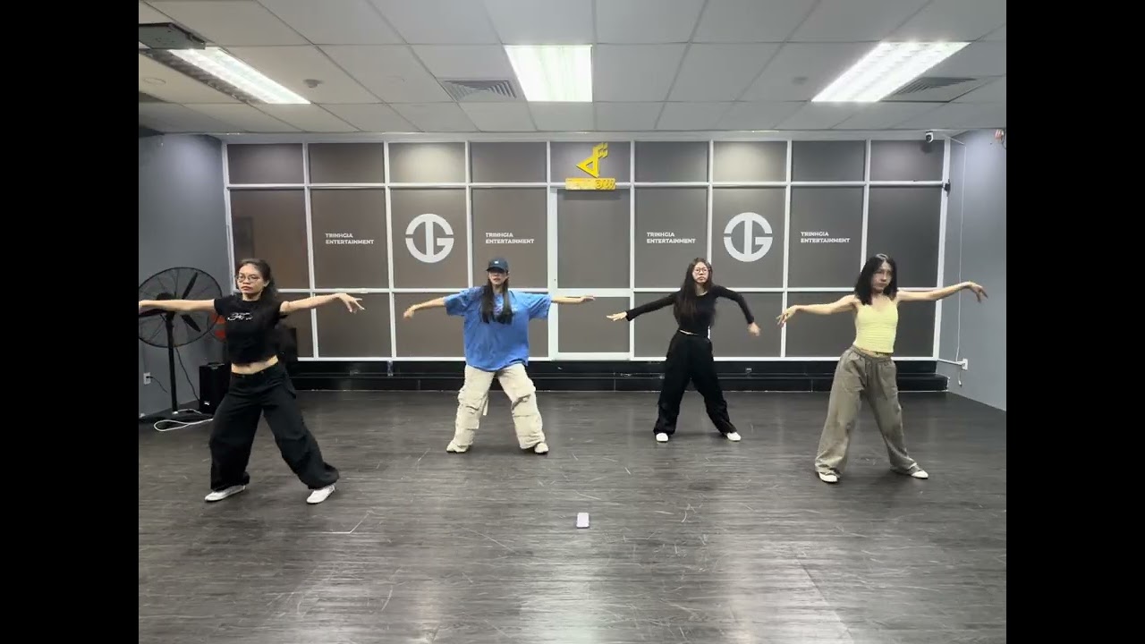 Thiệp Hồng Sai Tên - Triệu Ái Vy | Choreography by Tẻo