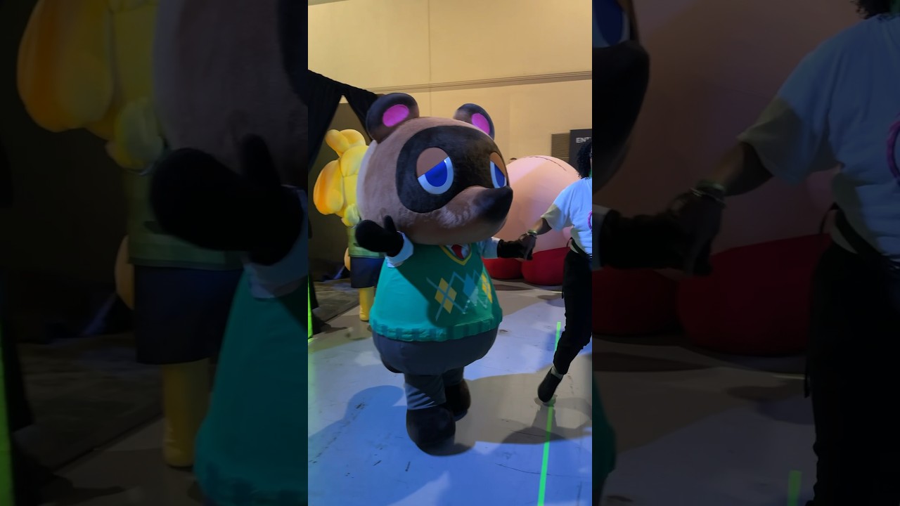 Imagine holding hands with Tom Nook… 