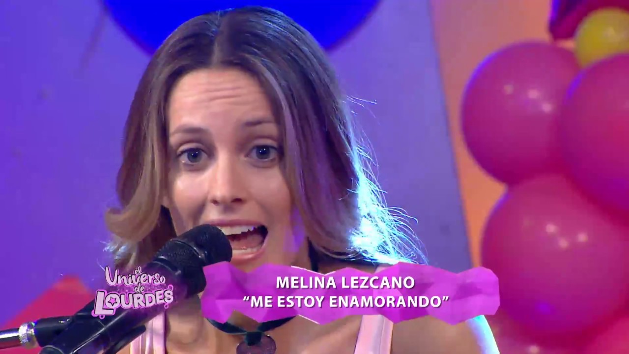AGAPORNIS - LE HACE FALTA UN BESO - MELINA LEZCANO - EL UNIVERSO DE LOURDES