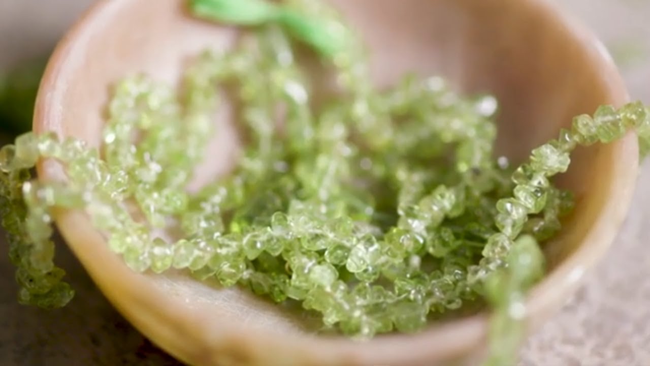 💎Explore Peridot | Metaphysical, History & More!