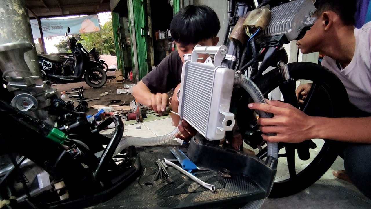 pasang radiator gendong vario 125/150