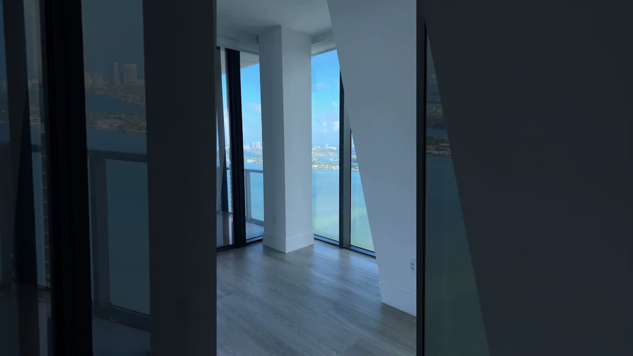 I&rsquo;m in love with this $23K per month waterfront condo rental in Edgewater Miami. You? 🖤