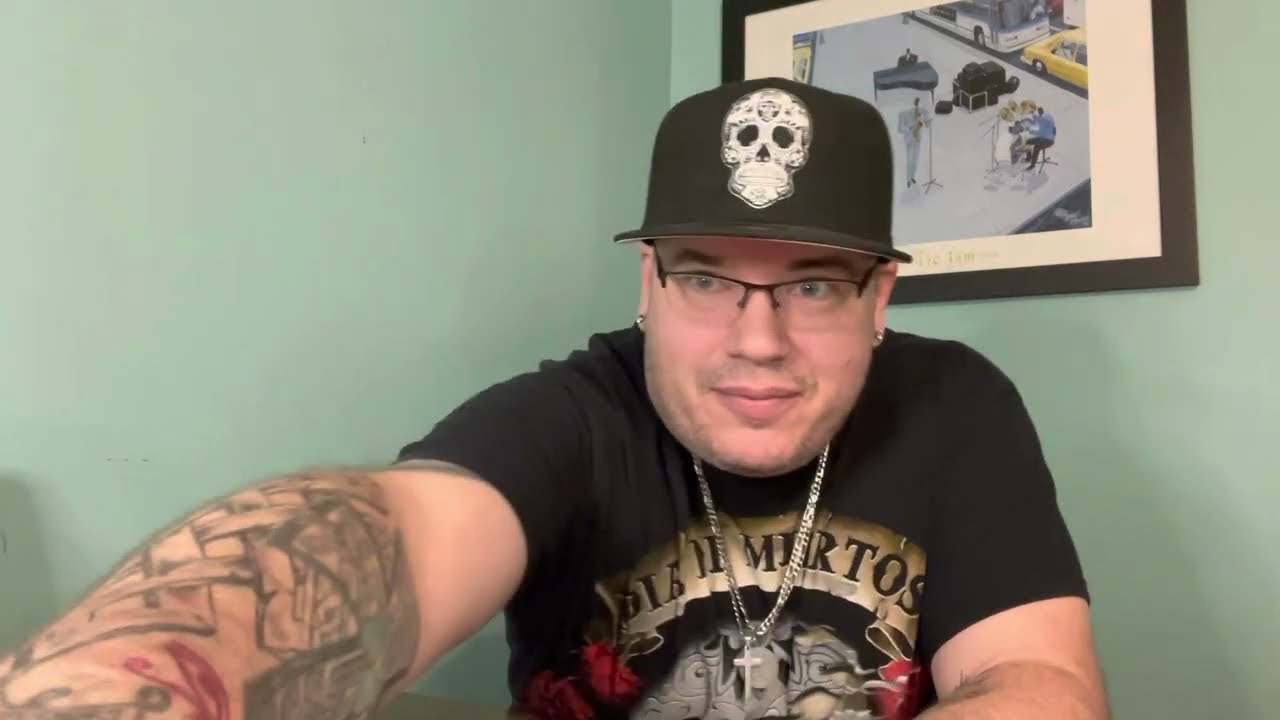 Aries ♈️ “Two want you but for very different reasons”❤️♈️ October 2022 tarot love reading