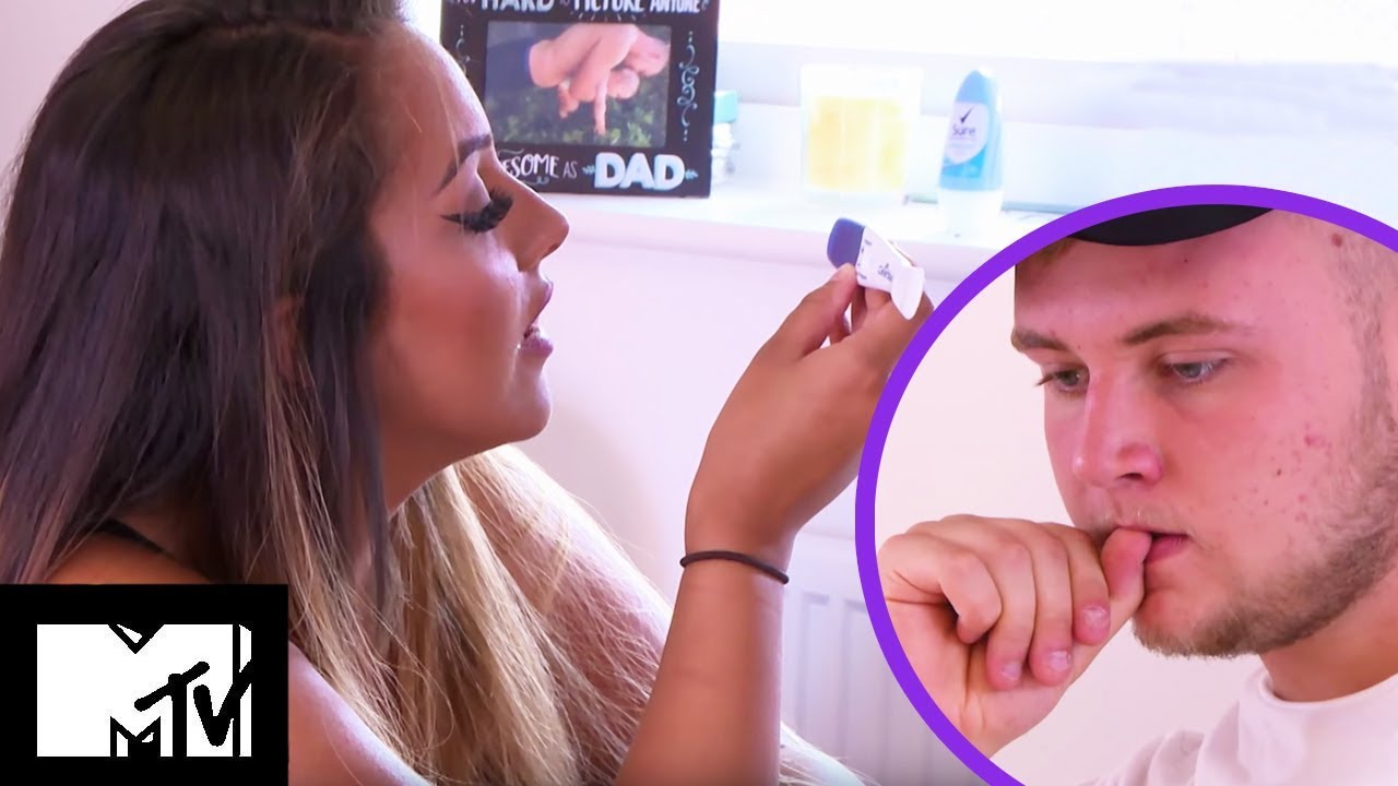 Shannon Takes A Test As She Faces A Pregnancy Scare | Teen Mom UK 4