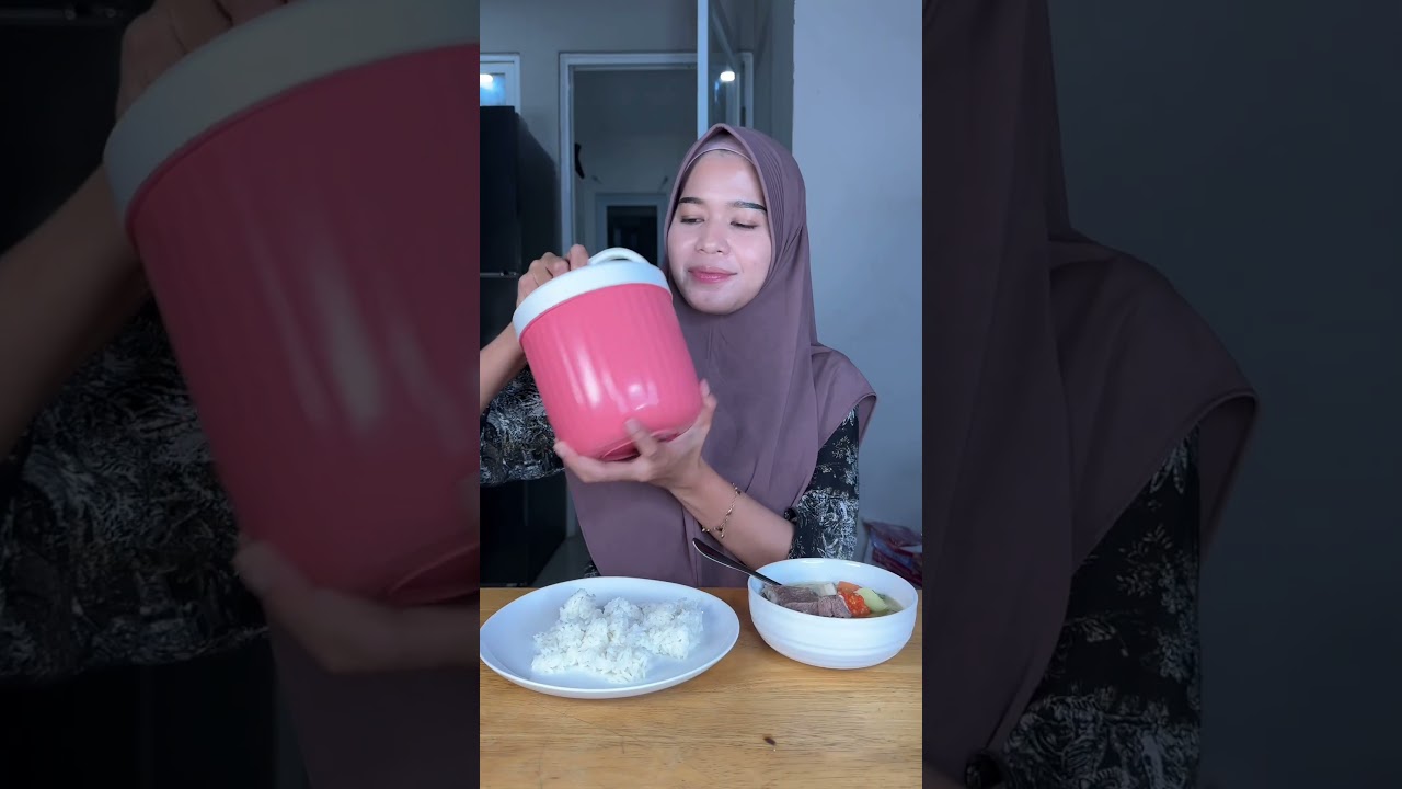 Masak sop iga untuk stok menu harian