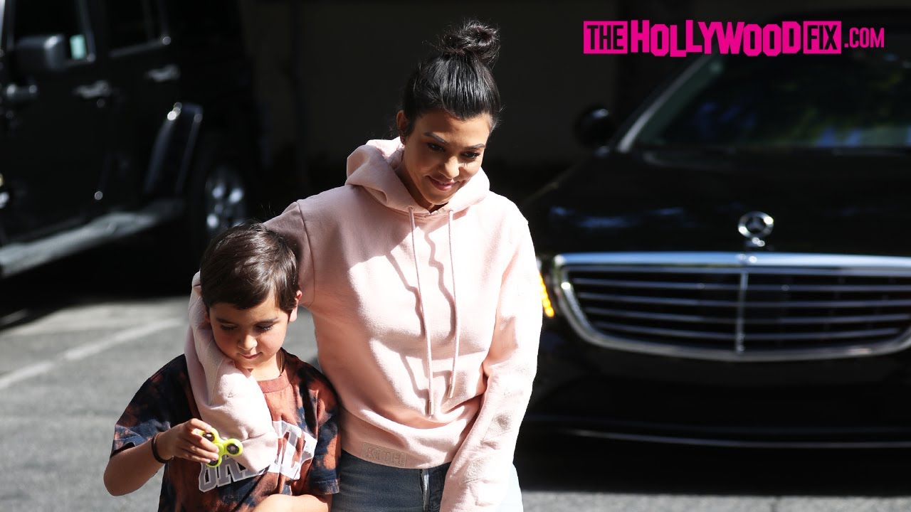 Kourtney Kardashian's Son Mason Shows Off His New Fidget Spinner While Running Errands 5.16.17