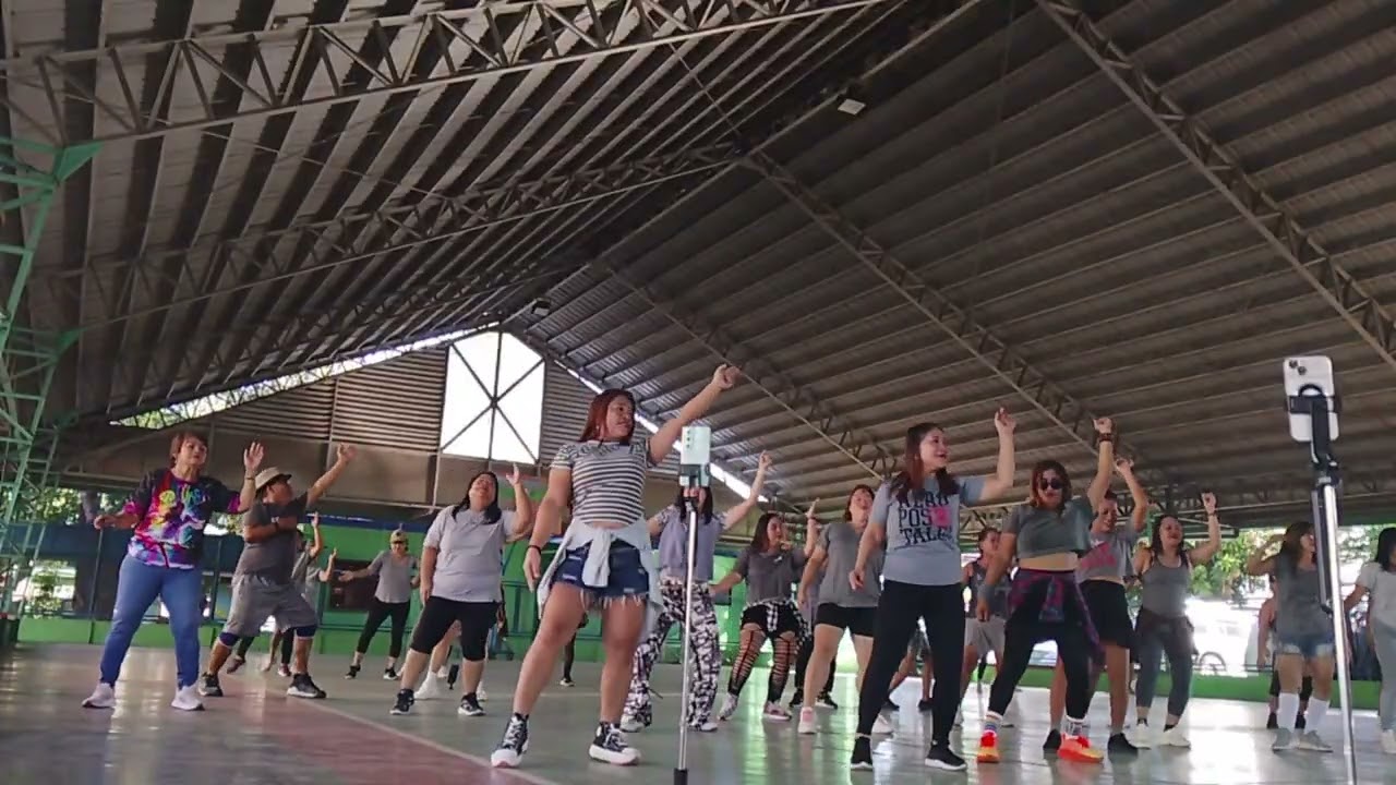 Happiness get it spread it #zumba #quotesofthesday #zumbadancefitness #WednesdayZumba