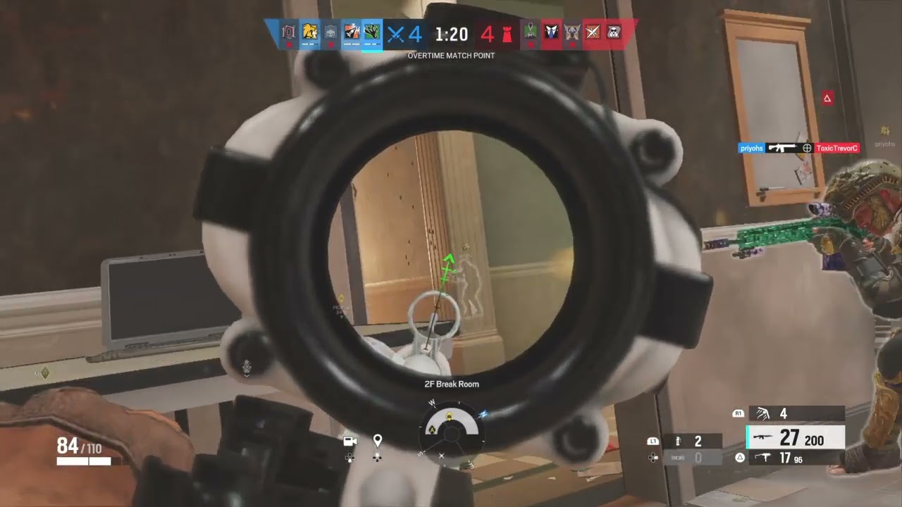 Amaru Clutch