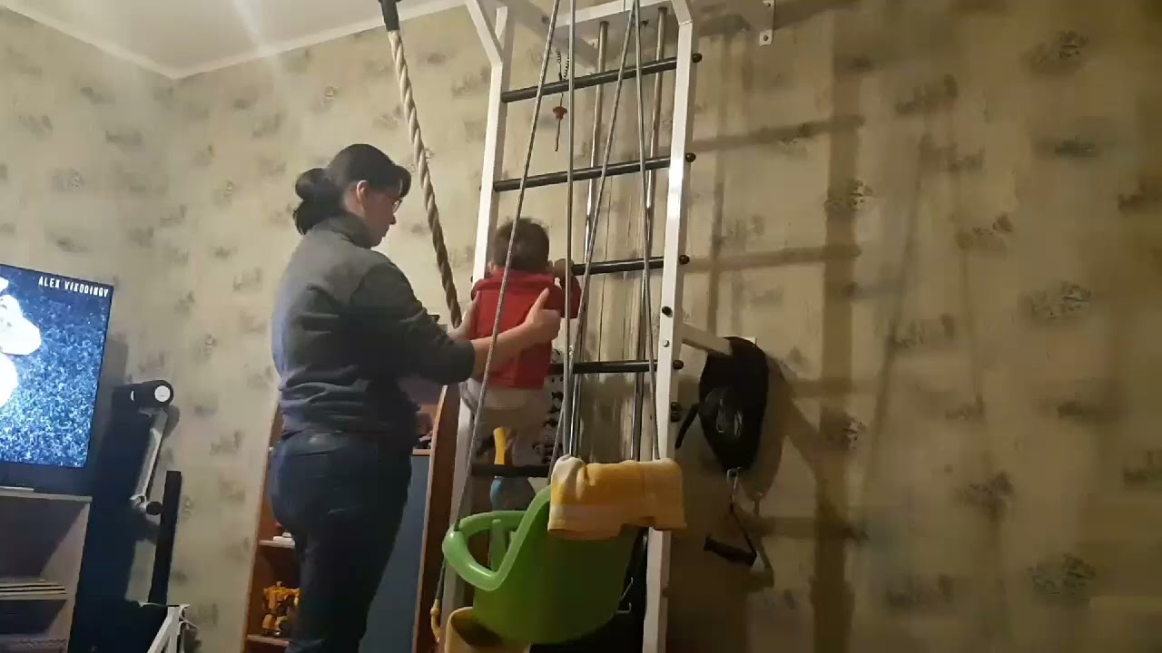 Артём, год с небольшим