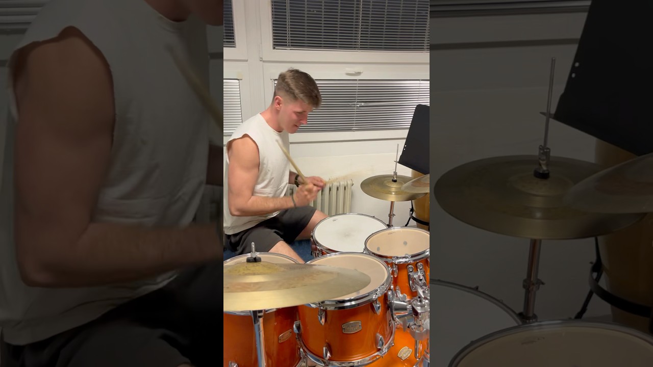 Groove #43 🥁 #shortdrummer #musicshorts #drummerofyoutube #rajnybeats #bubenik #bubny #bici #fyp