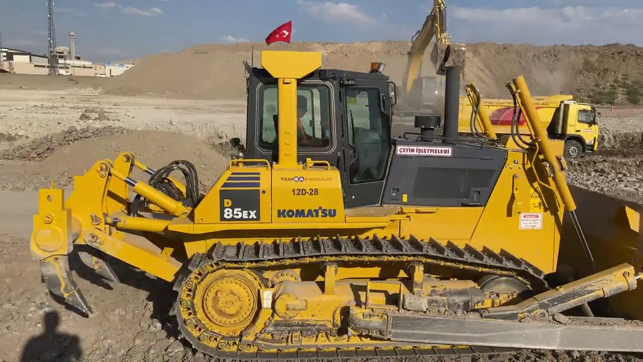 Komatsu D85EXbulldozer Taş Dolğu İşleri
