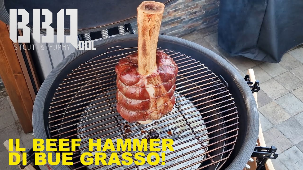 Il beef hammer di bue grasso di Carrù al barbecue