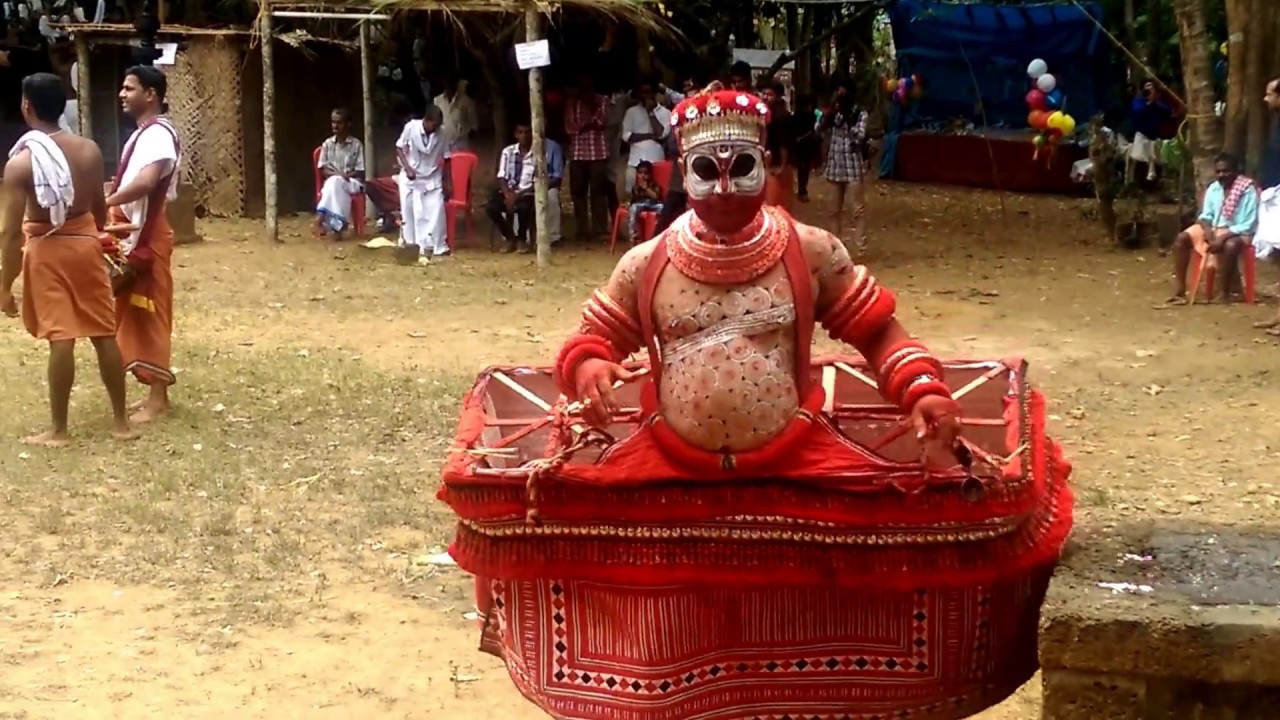 Shasthappan [ Kuttichathan ] Theyyam with Thottam | Aaryapparamb | Koottakkalam