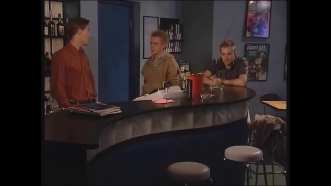 Salkkarit - Saku töissä Barbaarissa (2000)