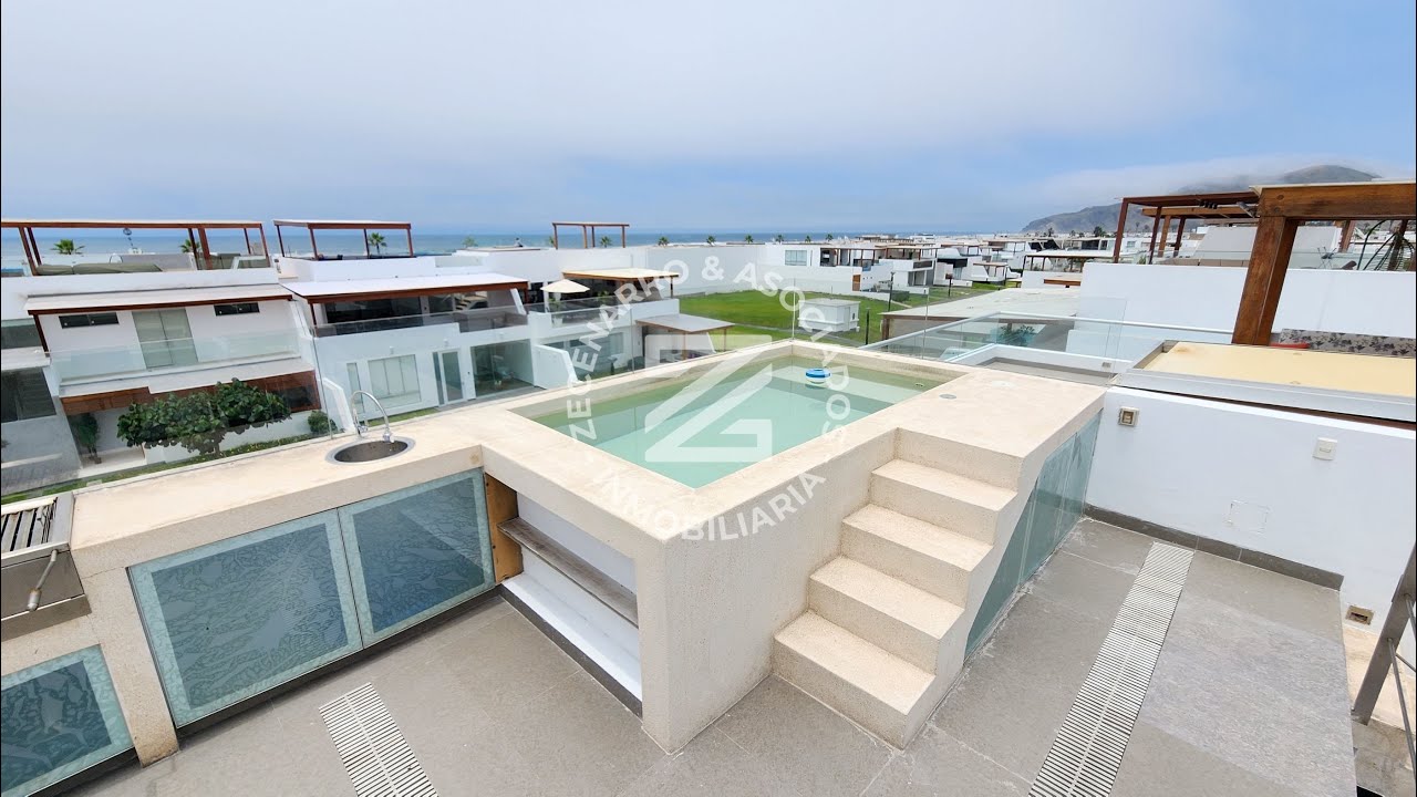 PUERTO MADERO - SE VENDE HERMOSA CASA DE PLAYA CON PISCINA - LIMA, PERÚ