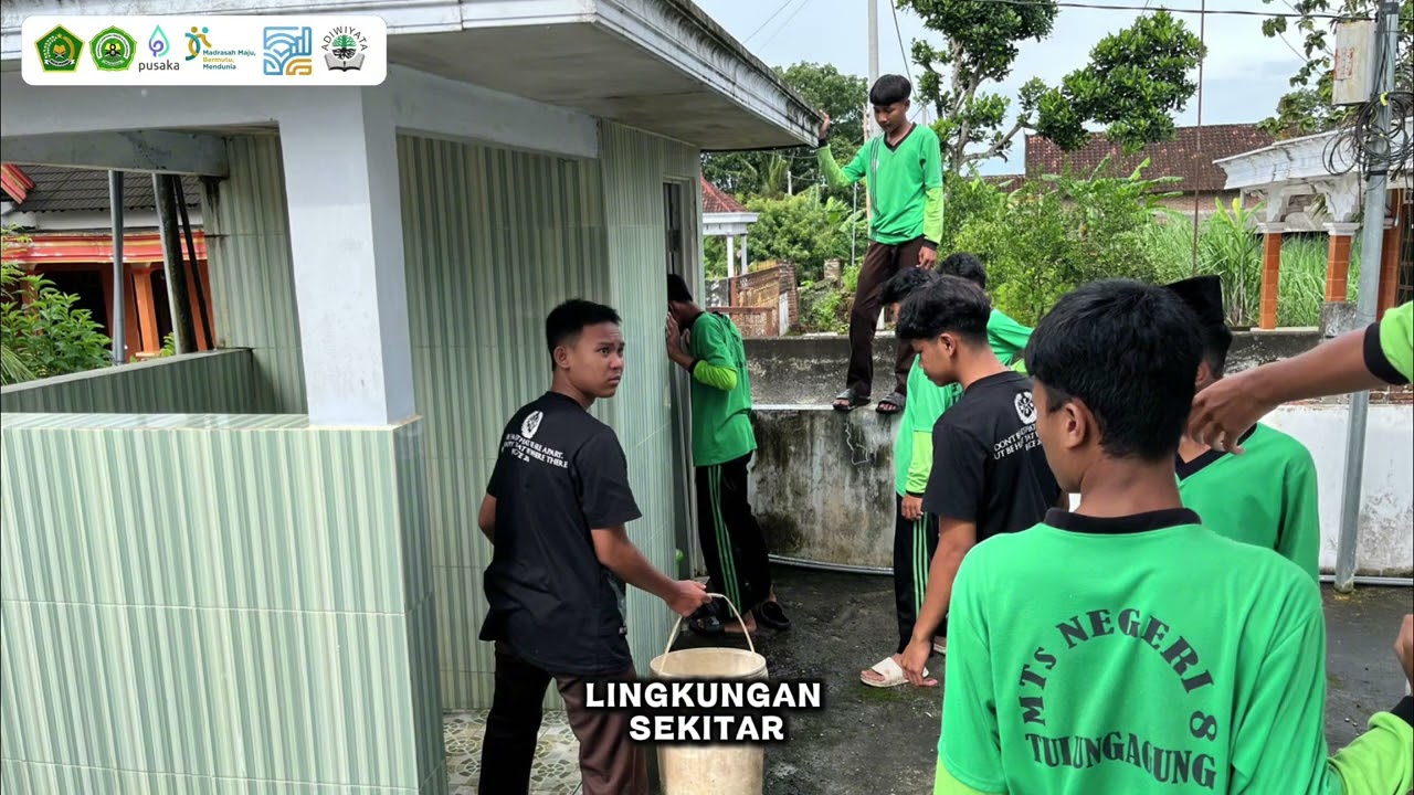 Gerakan Bersama Bersih-Bersih Masjid (GEBER BBM) 2026 MTsN 8 Tulungagung