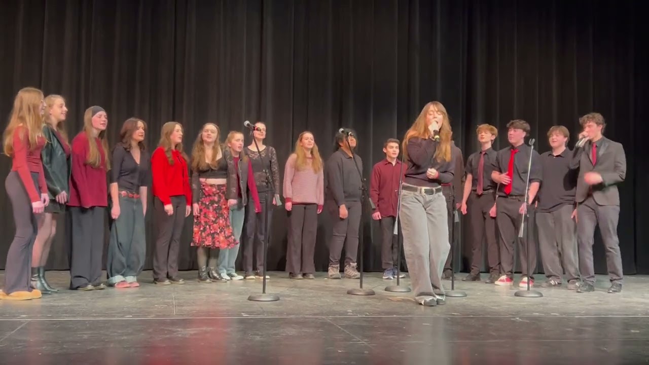 Accent a Capella, Isa solo, Love on the Brain