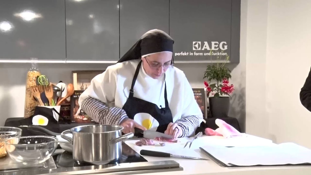 SOR LUCIA CARAM HABLA DEL MATRIMONIO HOMOSEXUAL