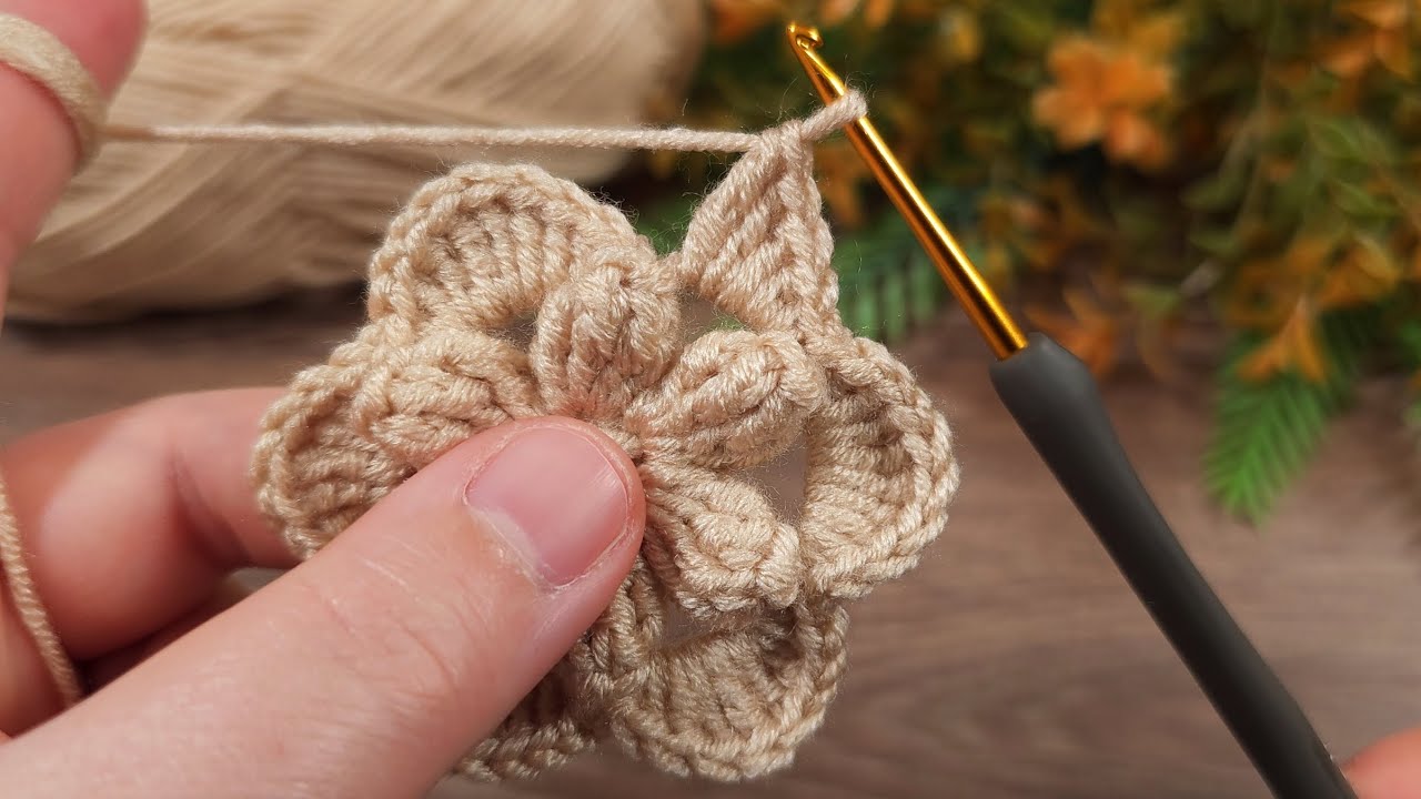 Interesting technique **!! very easy crochet flower making #crochet #knitting #tunisian 