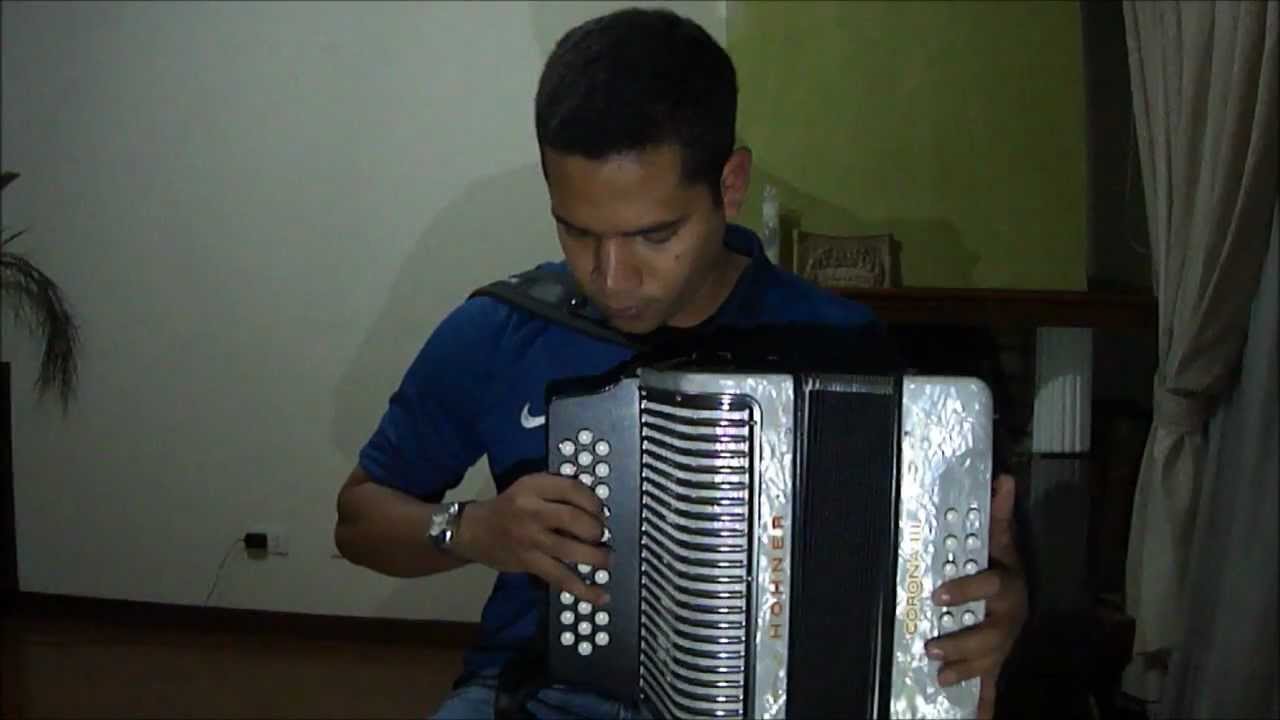 MANGUITO BICHE - CARLOS MANUEL BUSTAMANTE