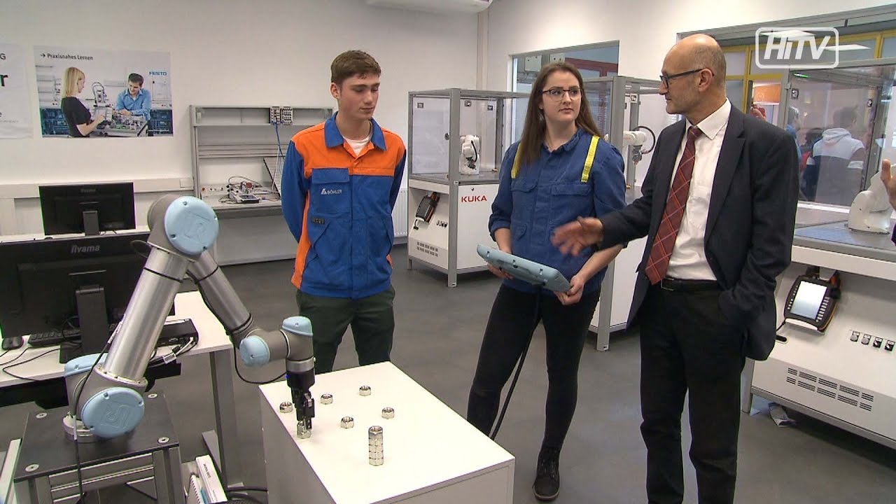 Tag der offenen Tür im voestalpine Böhler Ausbildungszentrum