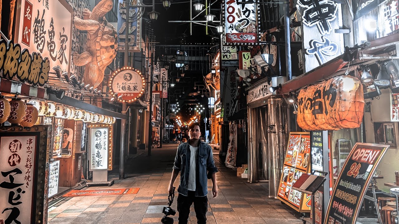 INSANE NEON STREETS IN SHINSEKAI OSAKA - MUST VISIT AT NIGHT