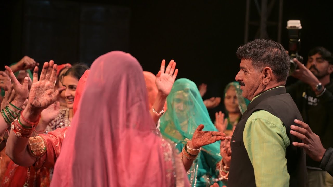 ...... बिश्नोई विवाह गीत महिला गीत बिश्नोई संस्कृति में 🫣 नणदोई #trending #wedding #bannibannageet 