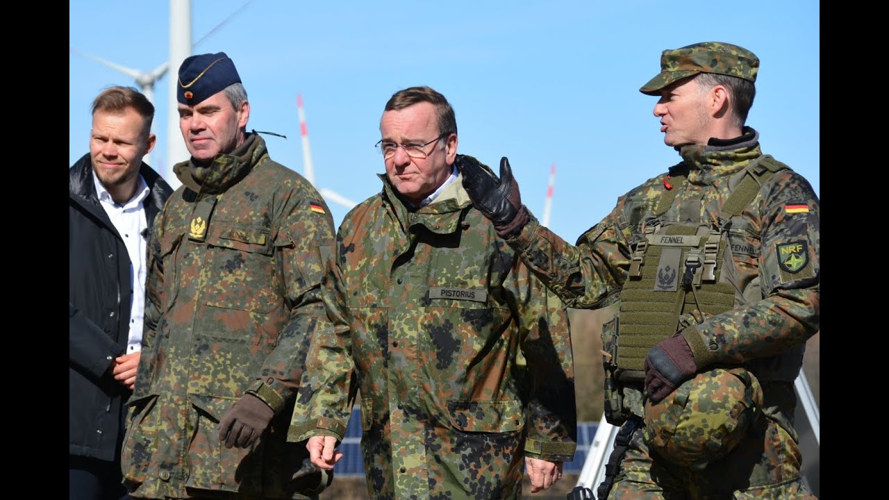 Pistorius Truppenbesuch SKB in Mahlwinkel