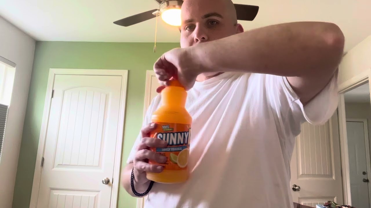 Original and orange strawberry sunny 80 ounce flashback chug