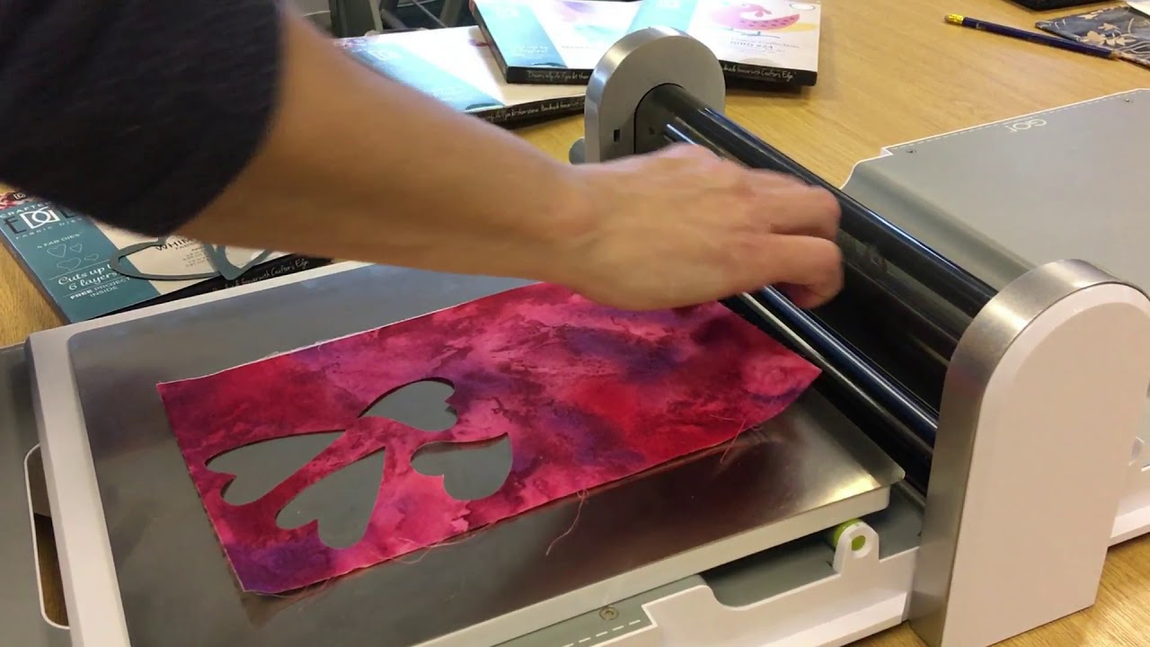 Demonstration of the Crossover Accuquilt Go! Conversion Platform Set