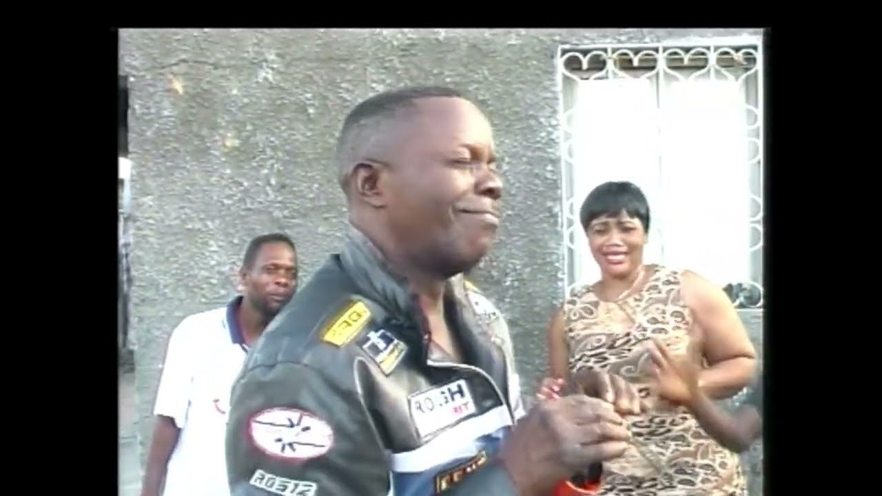 33ANS NA MIKILI VOL.1
