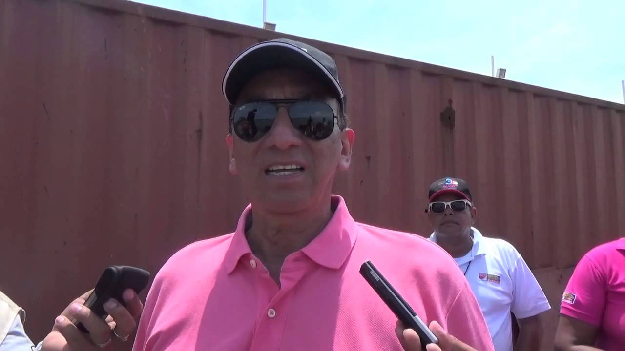 Inauguran draga en Bluefields para limpiar canales de acceso a barcos comerciales