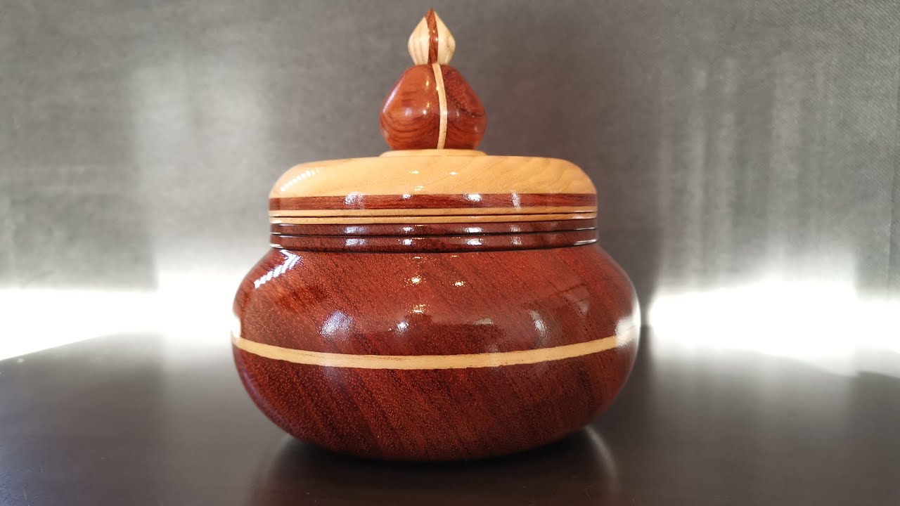 woodturning :lidded box