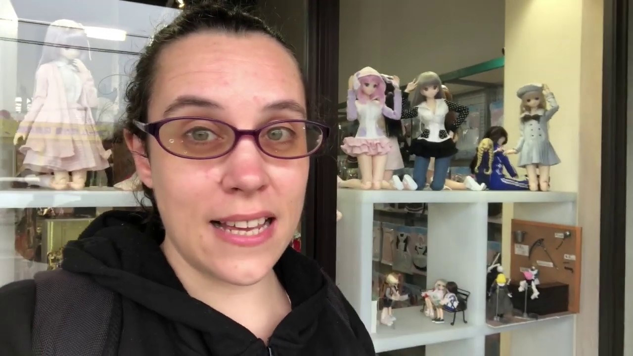 Azone Factory Store Tour First Time!