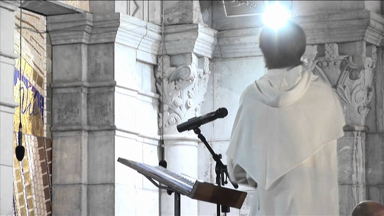 Servir comme choriste à Lourdes