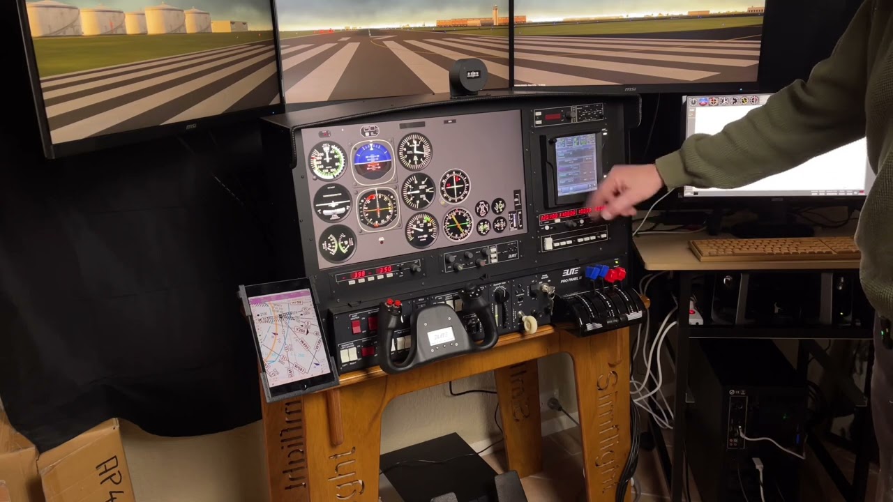 Demonstration of ELITE XTS with Simflight’s Pro-Hood and Preprd3D visuals.