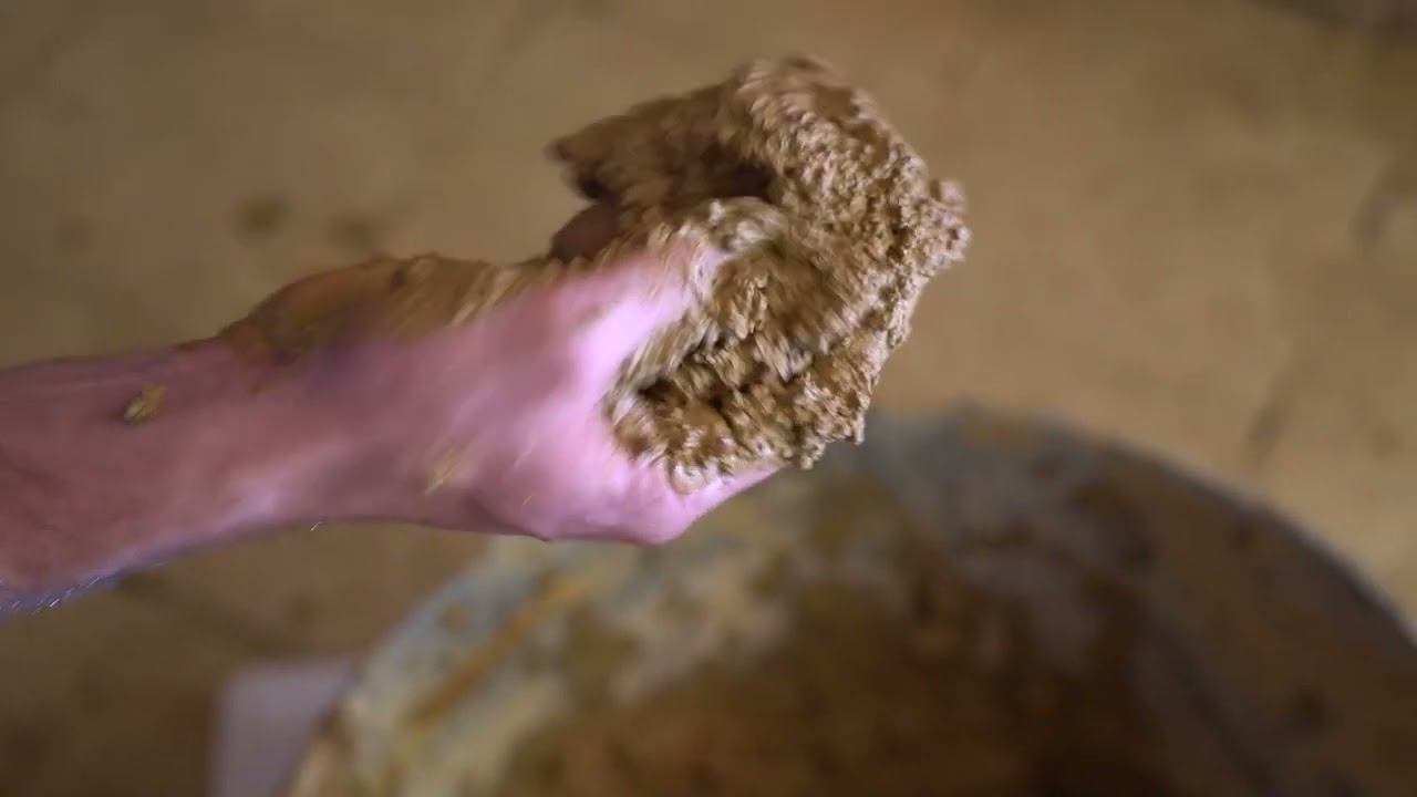 Tutoriel 15_Pose de l'enduit sur le mur de briques de terre crue
