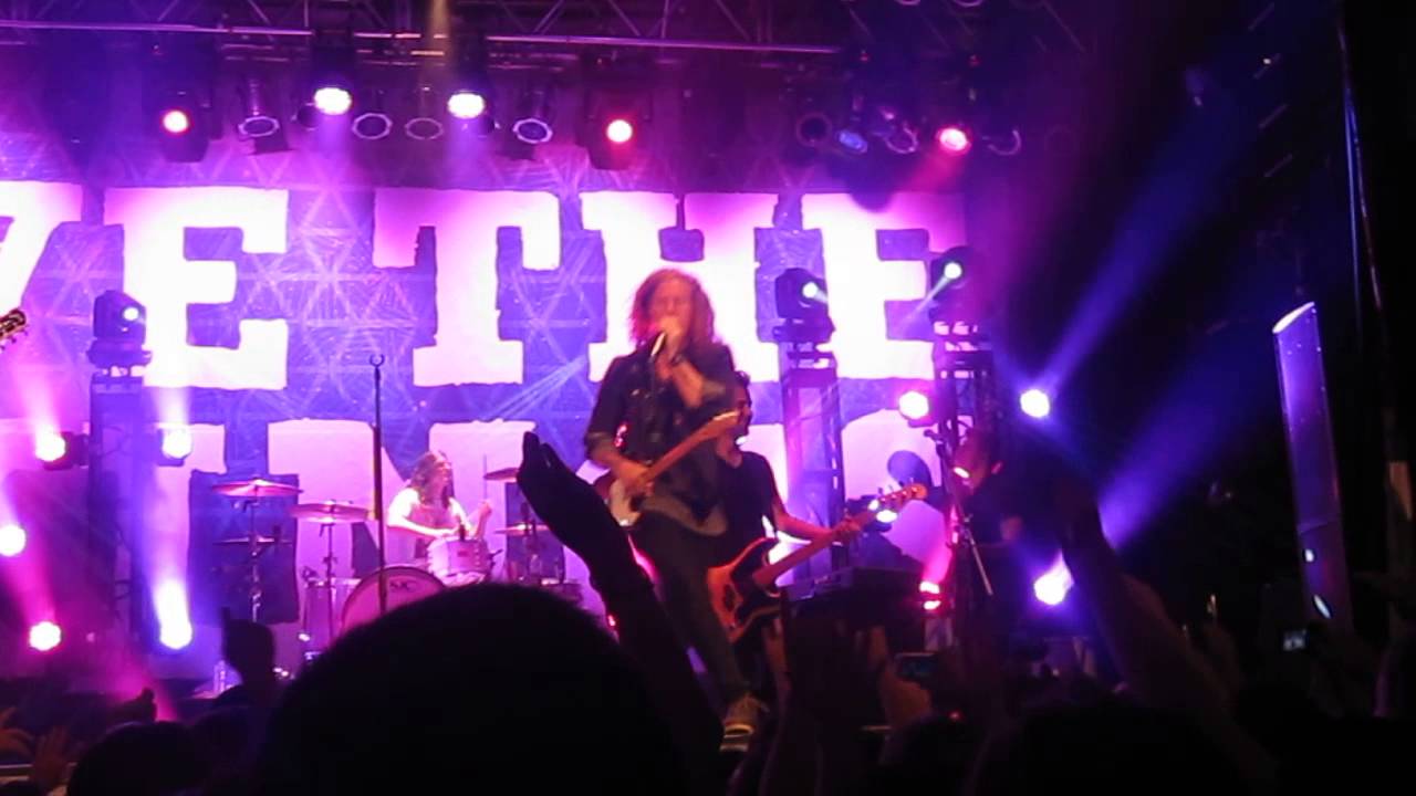 We The Kings She Takes Me High House of Blues Anaheim ( We The Kings Summerfest Tour 2013 )