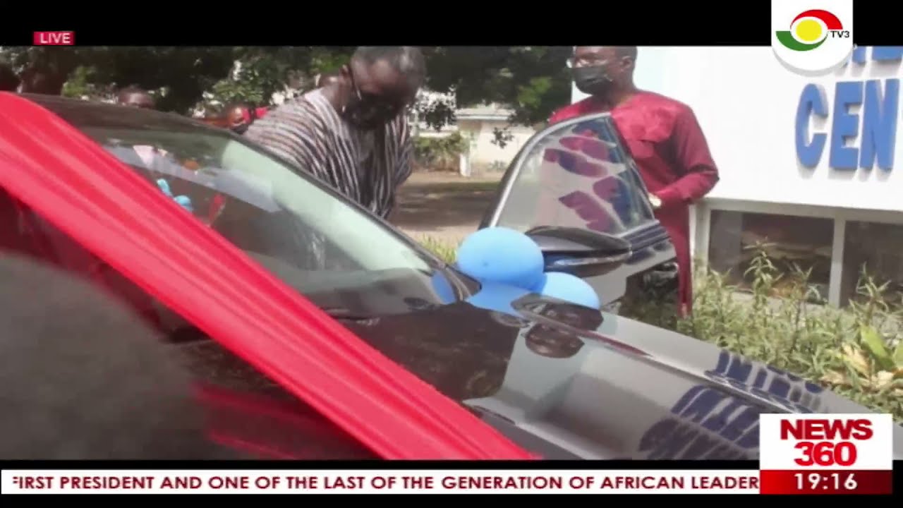 SAMSON LARDI ANYENINI PRESENTED WITH LOCALLY ASSEMBLED VW SALON CAR