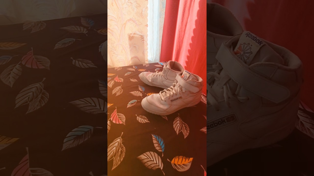 Білі кросівки Reebok Freestyle High. Розмір - 44.5см. По устілці - 28см.
