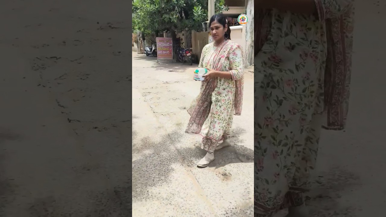 Helping Poor People in india | Donating Food To Poor | Food Distribution | Food Shorts #shorts