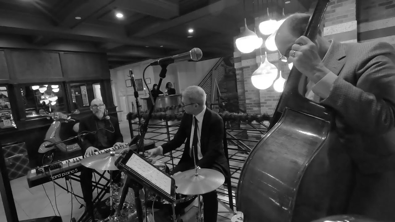 “The In Crowd” – Jazz Trio (Ramsey Lewis) | Three Left Feet (Live) - Felina Village Hall 12-18-25