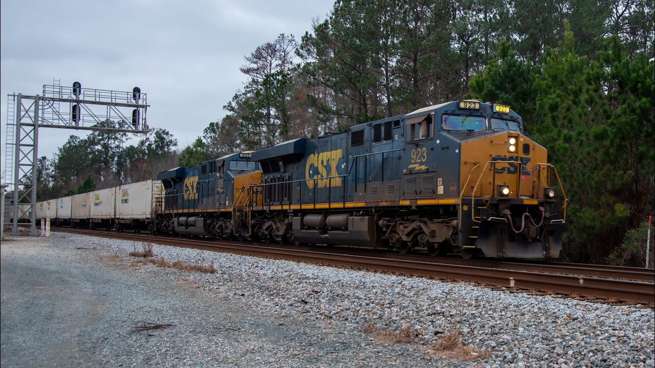 L & N heritage unit, 2 stack trains and freight train