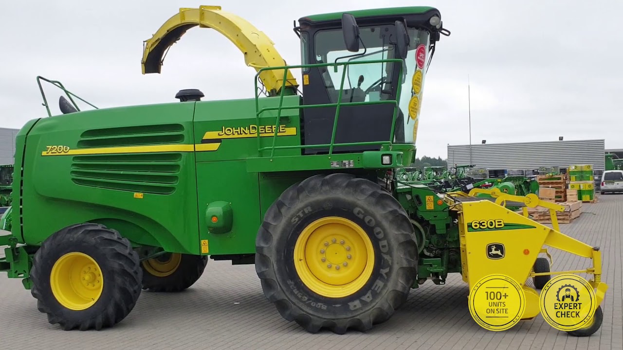 John Deere 7200