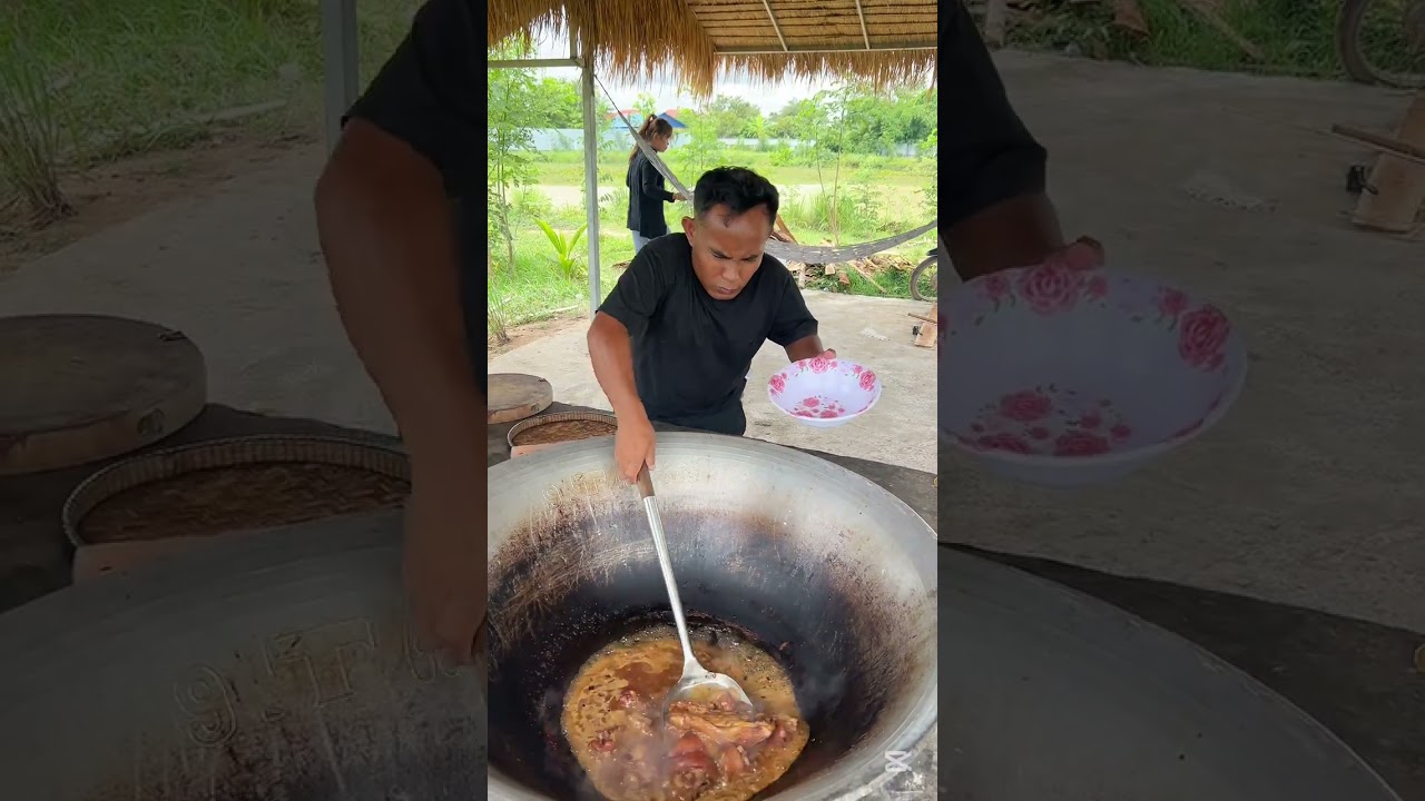 អន្ធង់ដូជាមួយជើងជ្រូក [គ្រូតឿសម្តែង]
