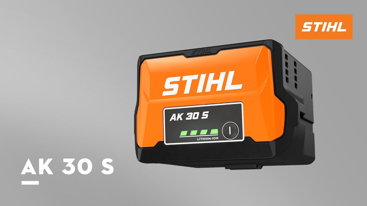Powerful allrounder: the AK 30 S Battery | STIHL