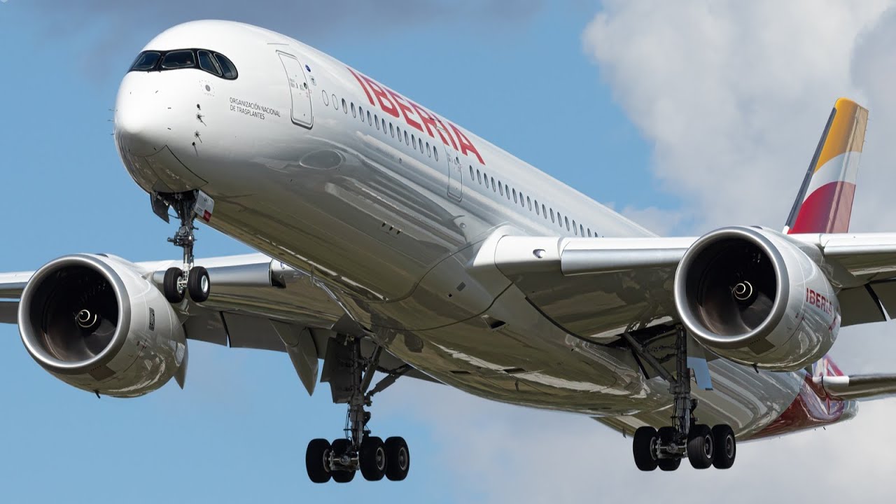 ✈ 36 MINUTEs of Awesome Takeoffs, Landings, Taxi, and Pushback Plane Spotting at JFK Airport