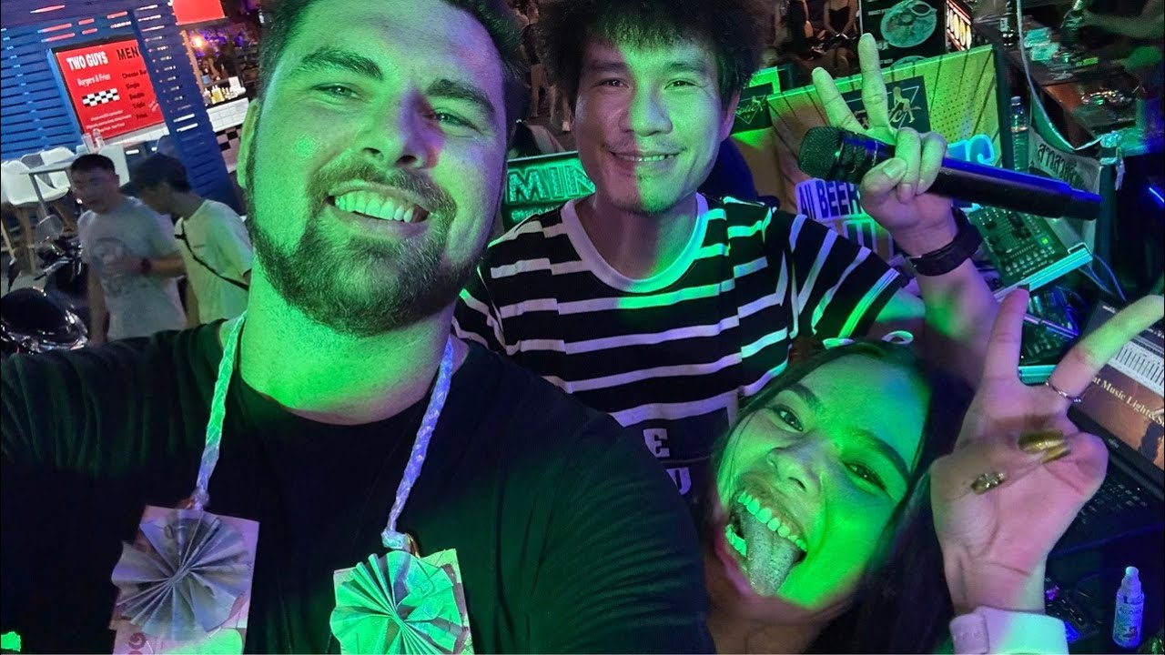Brennys Birthday Party - Pattaya irl